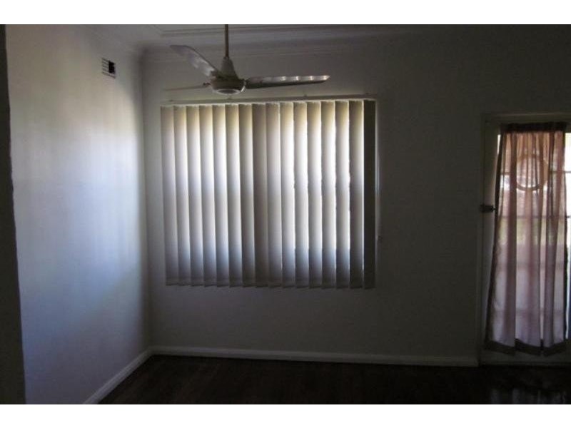 98 Byamee St, Dapto NSW 2530