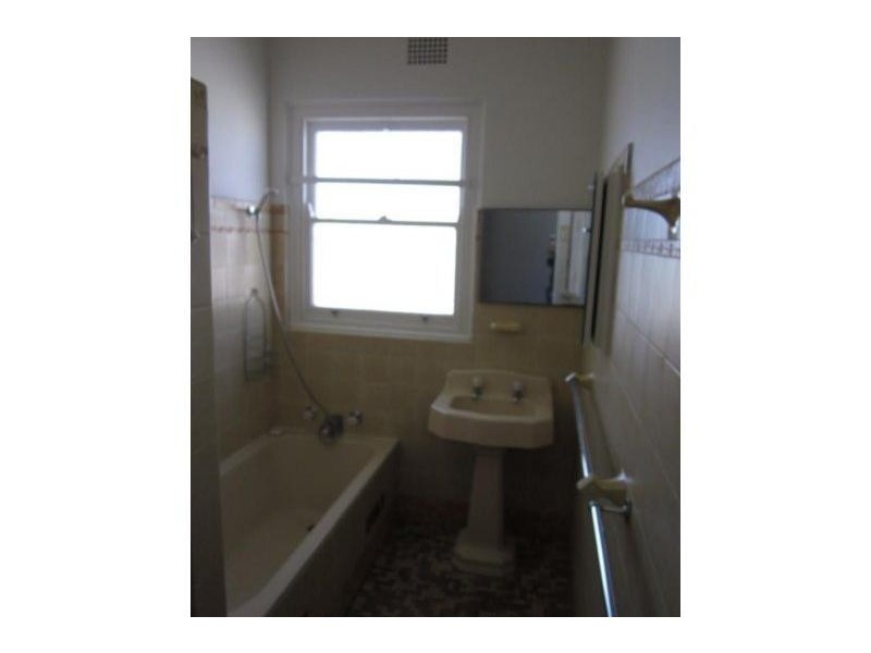 98 Byamee St, Dapto NSW 2530