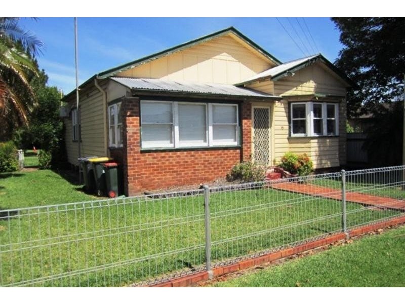 15 Princes Hwy, Dapto NSW 2530