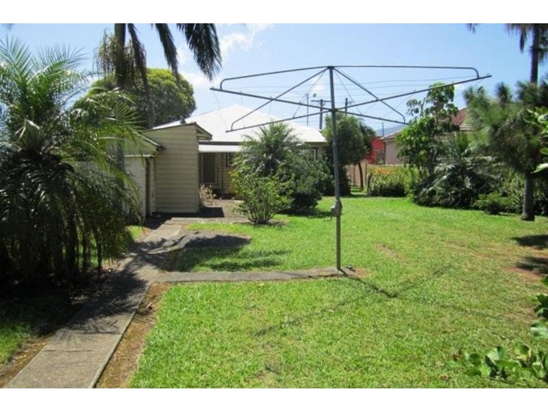 15 Princes Hwy, Dapto NSW 2530
