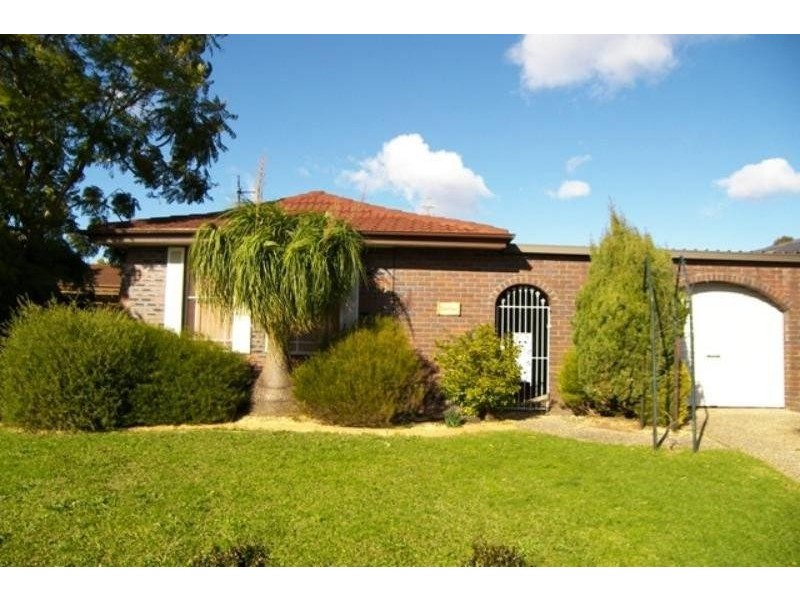 3 Rosewall Pl, Berkeley NSW 2506