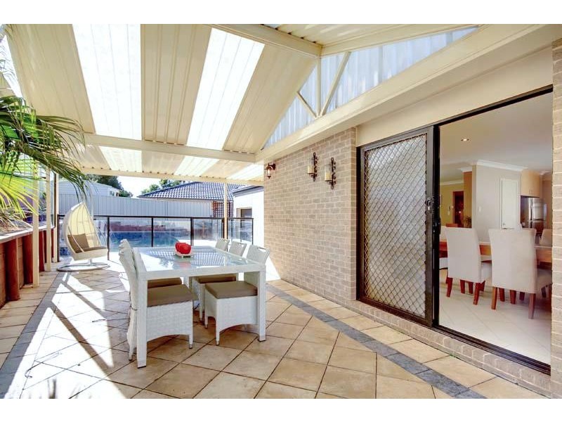 8 Arboreal Pl, Horsley NSW 2530