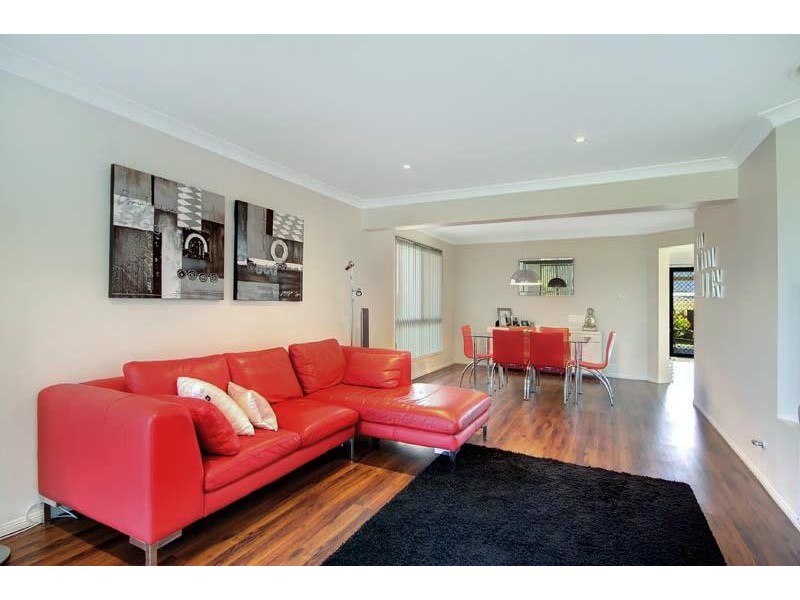 14 Shiraz Dr, Dapto NSW 2530