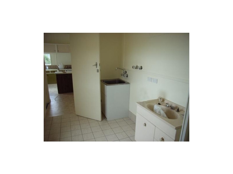 16 Lorne St, Lowanna NSW 2450