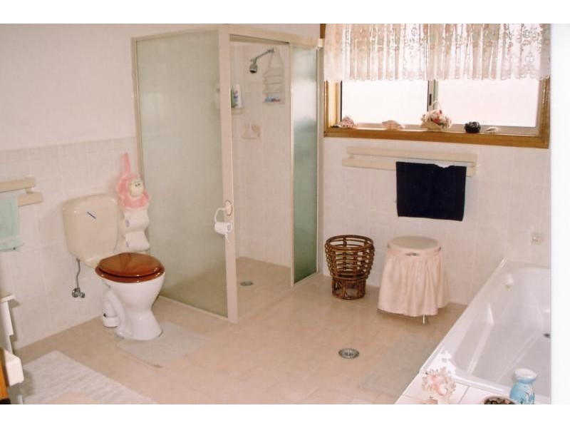 50 Vera Dr, Coffs Harbour NSW 2450