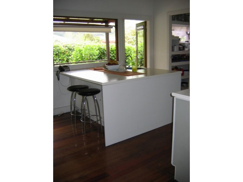 111 Pine Ave, Ulong NSW 2450