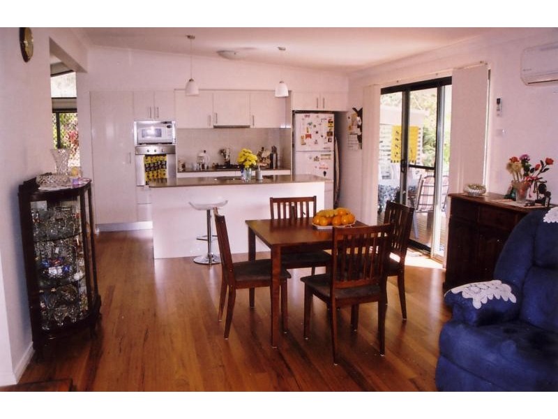 8 Hearns Lake Rd, Woolgoolga NSW 2456