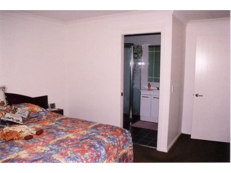 8 Hearns Lake Rd, Woolgoolga NSW 2456