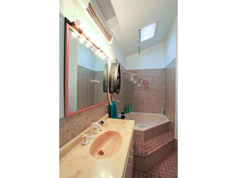 24 Jacaranda Dr, Upper Orara NSW 2450