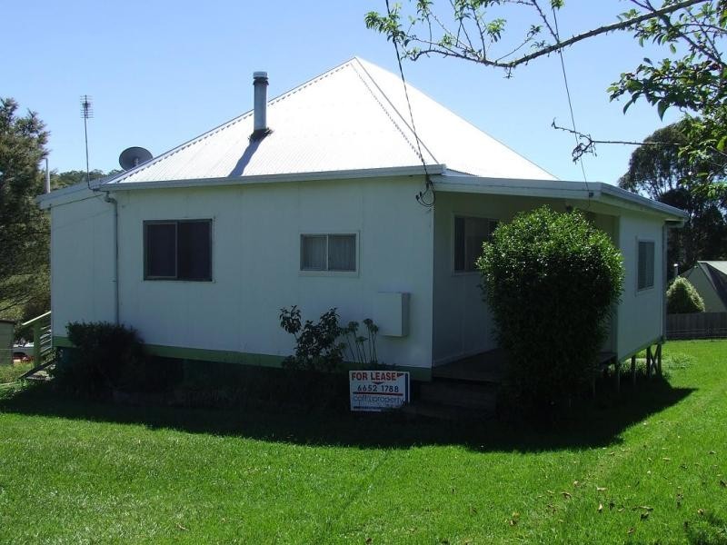 16 Lorne St, Lowanna NSW 2450