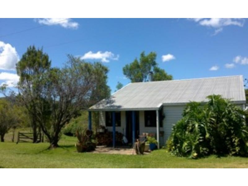 135a Pine Ave, Ulong NSW 2450