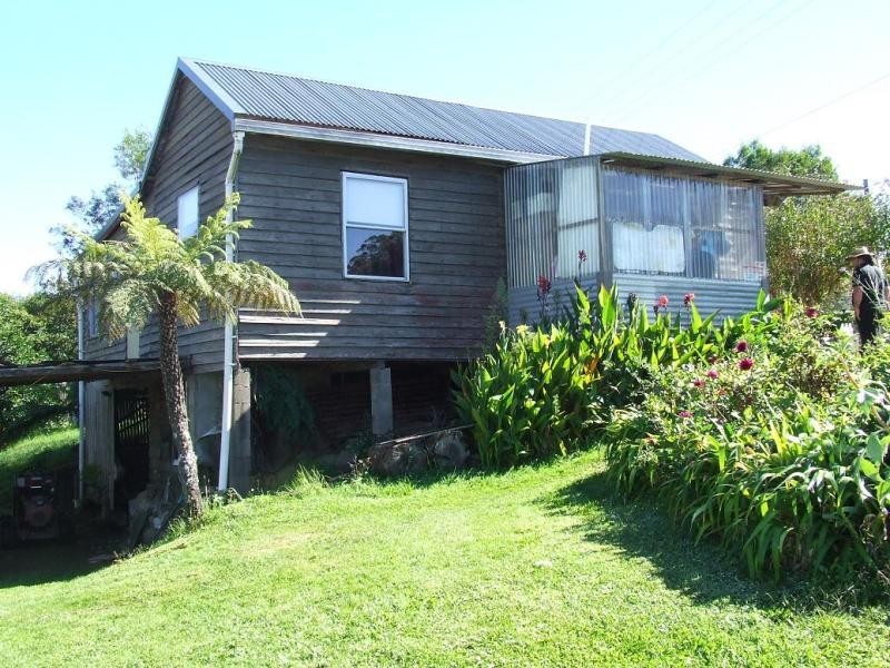35 Pine  Ave, Ulong NSW 2450
