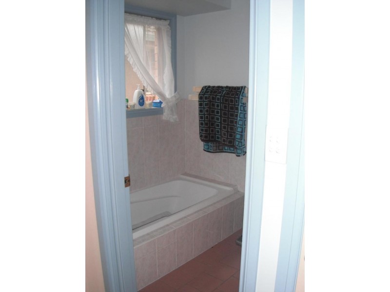 11 Eeley Cl, Coffs Harbour NSW 2450