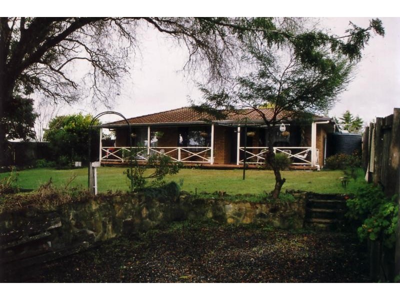 10 Lorne St, Lowanna NSW 2450