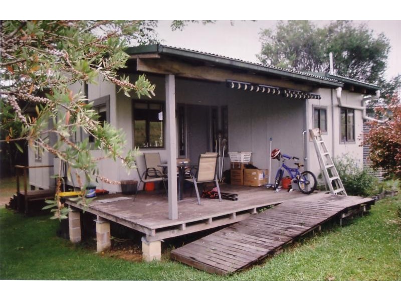 85 Pine Ave, Ulong NSW 2450