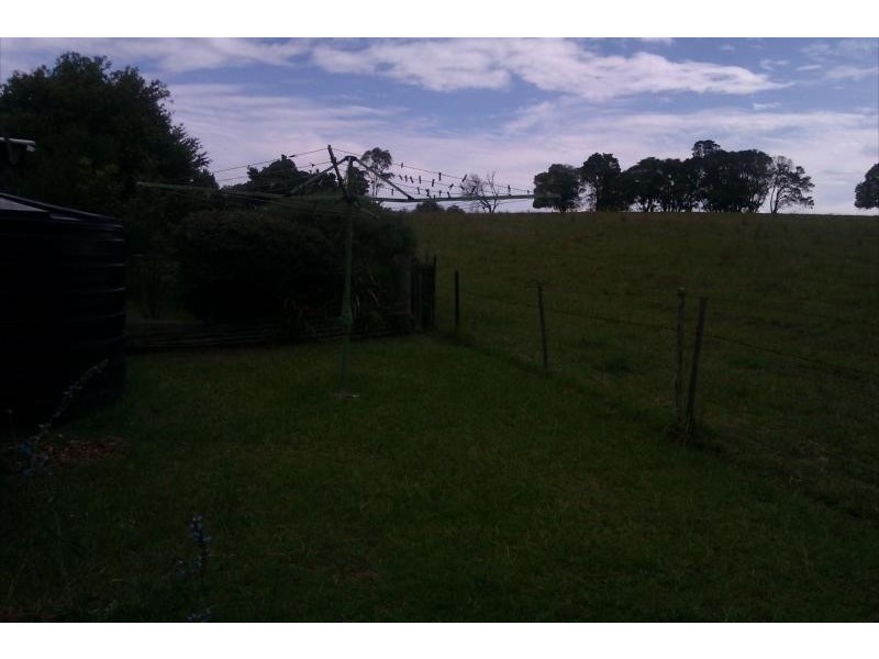 85 Pine Ave, Ulong NSW 2450