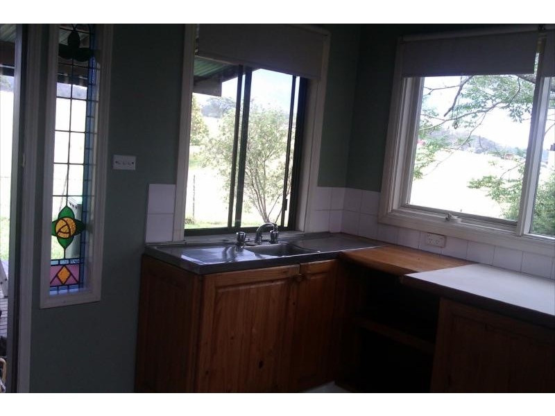 85 Pine Ave, Ulong NSW 2450