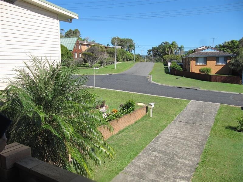 12 Ti-tree Rd, Sandy Beach NSW 2456