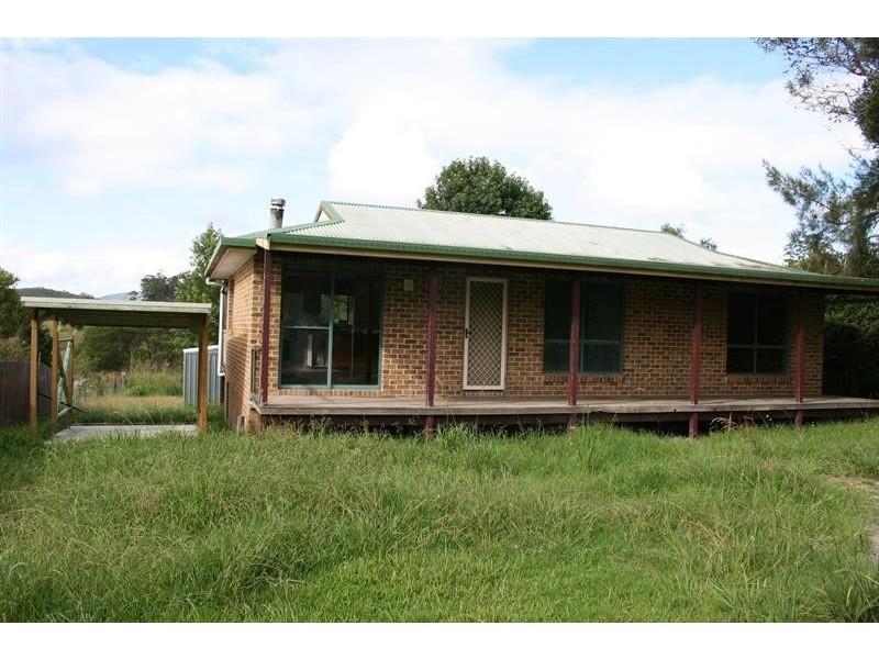 9 Lorne St, Lowanna NSW 2450