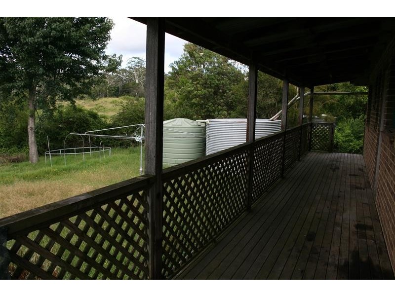 9 Lorne St, Lowanna NSW 2450