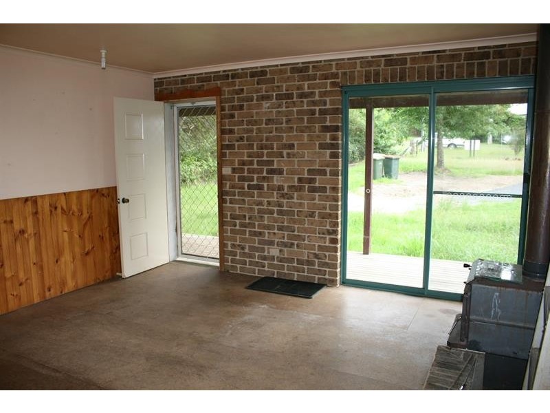 9 Lorne St, Lowanna NSW 2450