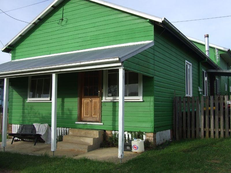 76 Pine Avenue, Ulong NSW 2450
