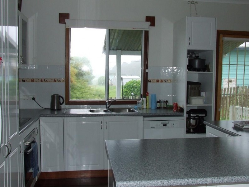 76 Pine Avenue, Ulong NSW 2450