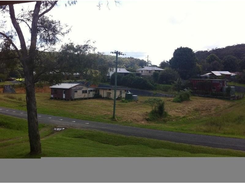 8 Hutchison St, Ulong NSW 2450