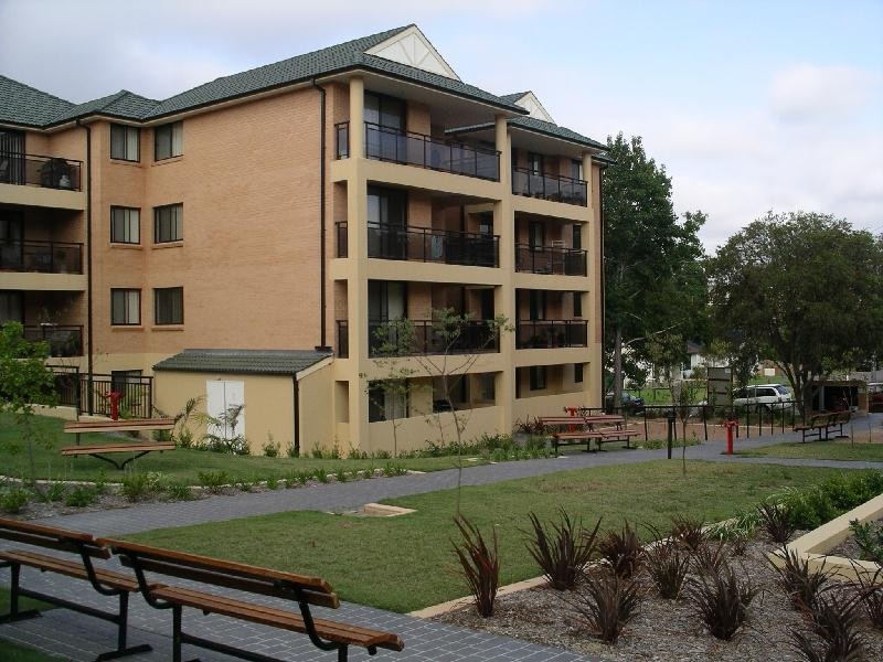 23/104-112 Glencoe St, Sutherland NSW 2232