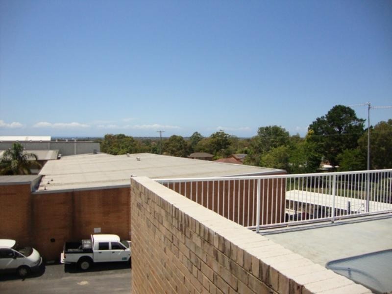 158A Oak Rd, Kirrawee NSW 2232