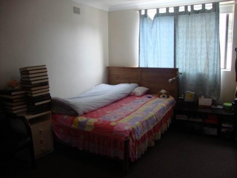 4/165 Oak Rd, Kirrawee NSW 2232