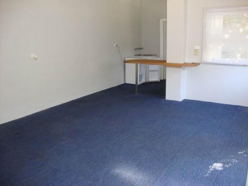 2/225 Prince Edward Park Dr, Woronora NSW 2232