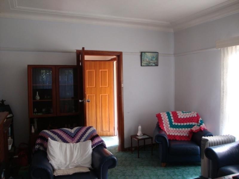 84 Flora St, Kirrawee NSW 2232