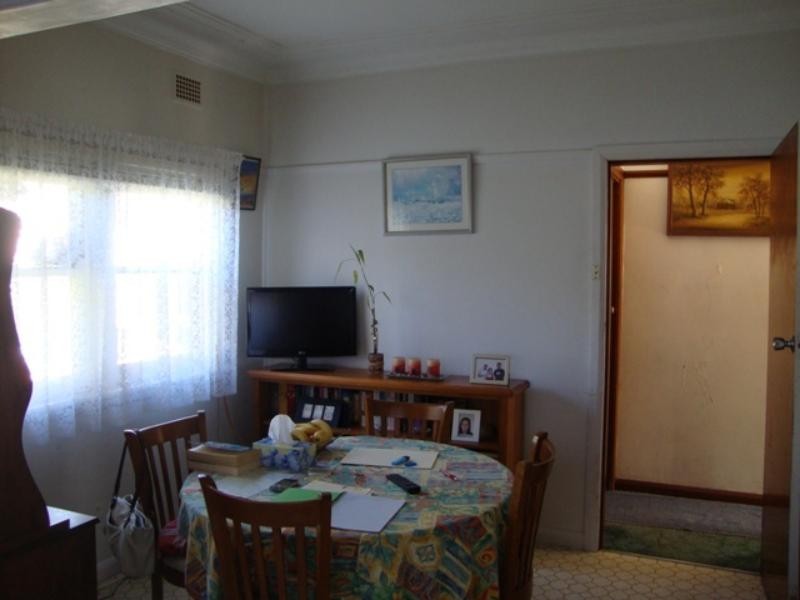 84 Flora St, Kirrawee NSW 2232