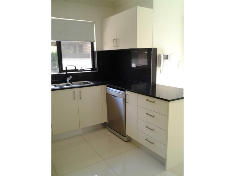 4/13-17 Durbar Ave, Kirrawee NSW 2232