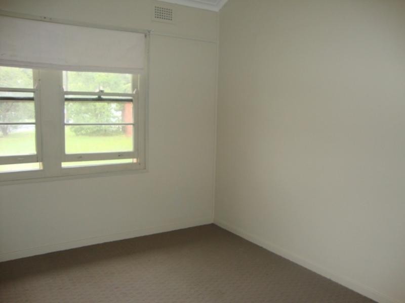 23 Kenneth Ave, Kirrawee NSW 2232