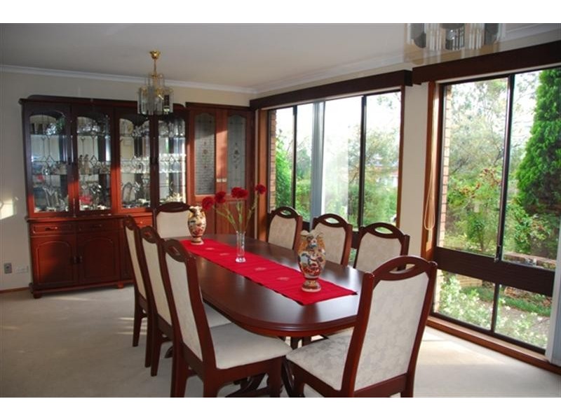 2 Burrawang Pl, Alfords Point NSW 2234