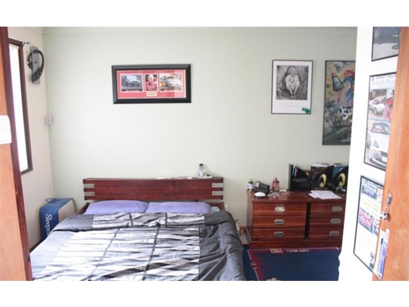 13 Jane Pl, Heathcote NSW 2233