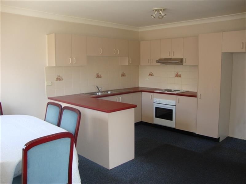 2/15 Foch Ave, Gymea NSW 2227