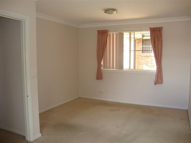 2/15 Foch Ave, Gymea NSW 2227