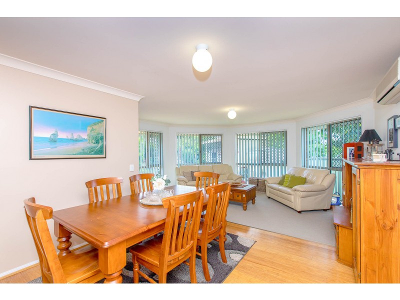 4 MERIDIAN COURT, Tanah Merah QLD 4128