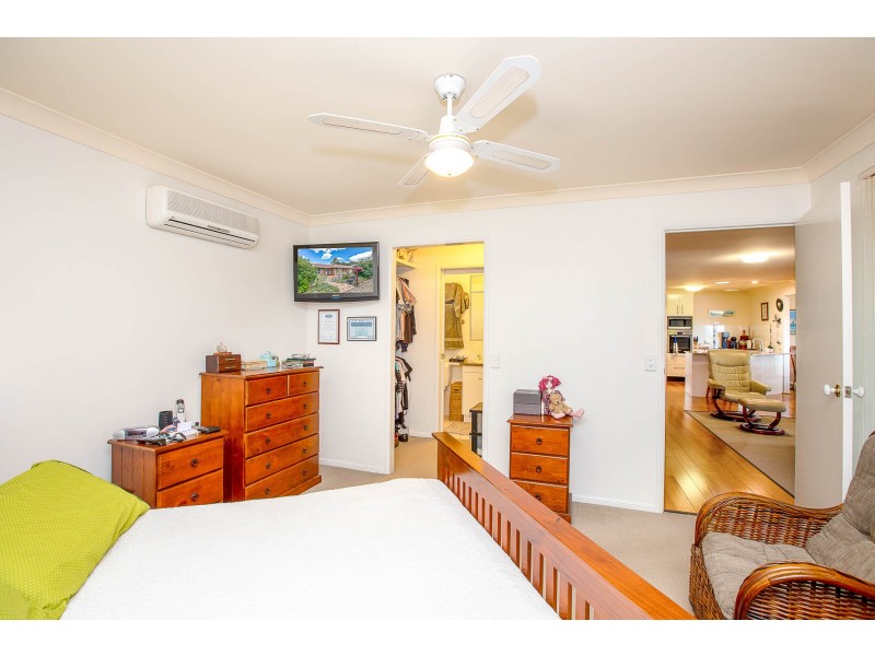 4 MERIDIAN COURT, Tanah Merah QLD 4128