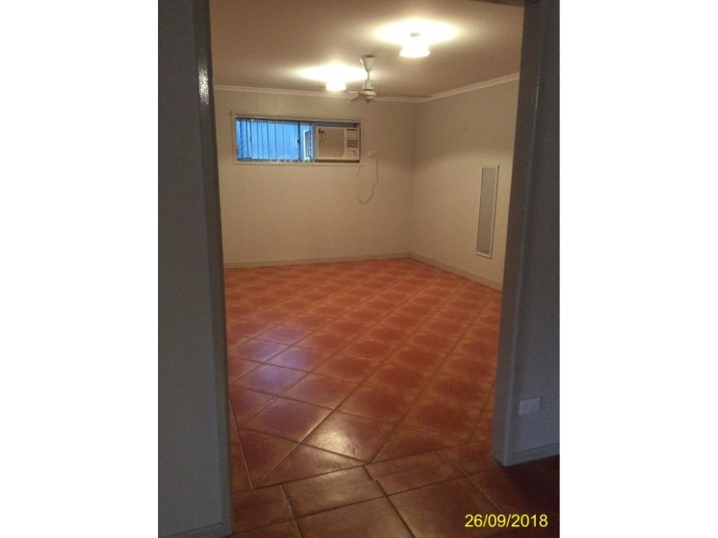 4 Oxley Court, Springwood QLD 4127