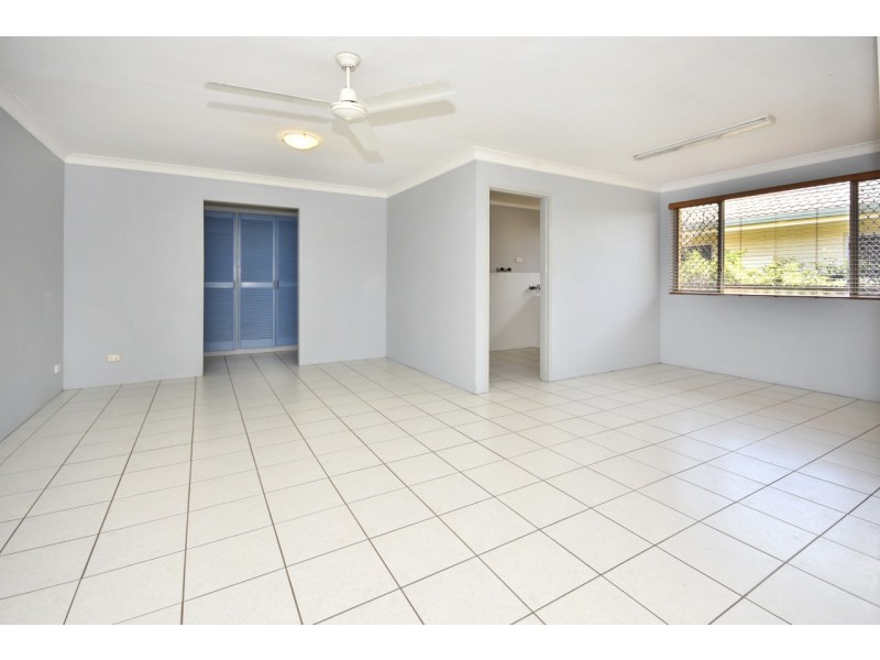 12 MICHAEL STREET, Golden Beach QLD 4551