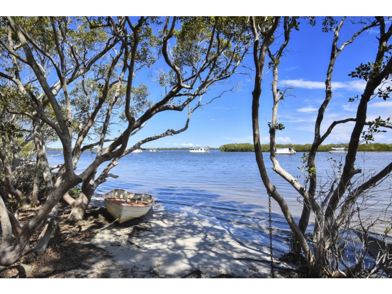 12 MICHAEL STREET, Golden Beach QLD 4551