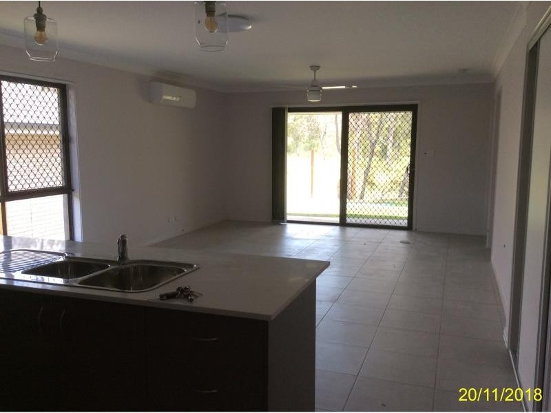 96 Mount Huntley Street, Park Ridge QLD 4125