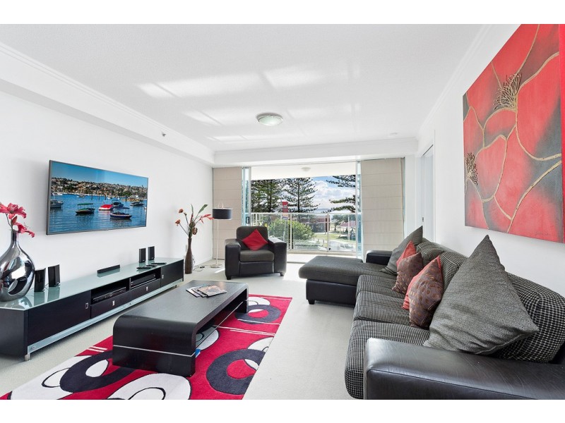 204/110 Marine Parade, Coolangatta QLD 4225