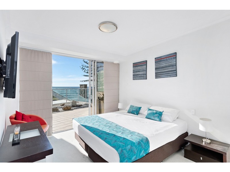 204/110 Marine Parade, Coolangatta QLD 4225