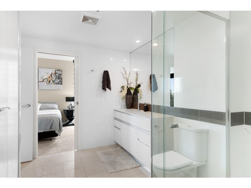 807/110 Marine Parade, Coolangatta QLD 4225