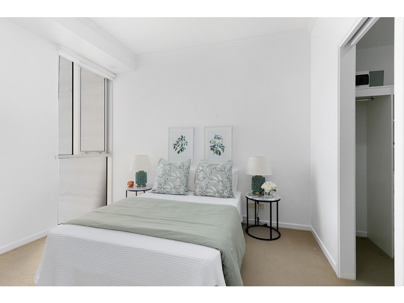 1602/110 Marine Parade, Coolangatta QLD 4225